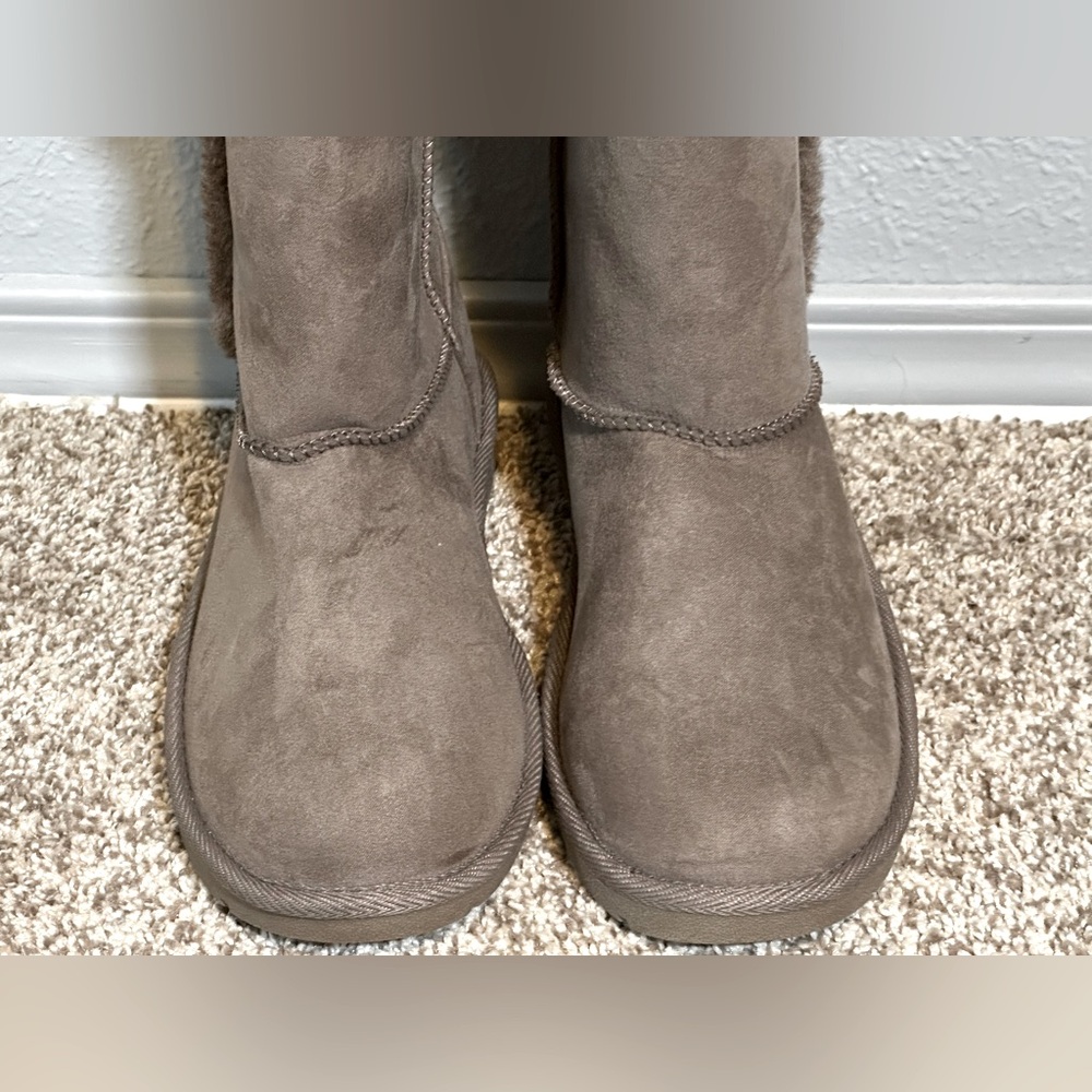 Arizona Women’s Brown Truffle Memory Foam Boots Size 8 NWOT Stylish Comfortable - Picture 3 of 14